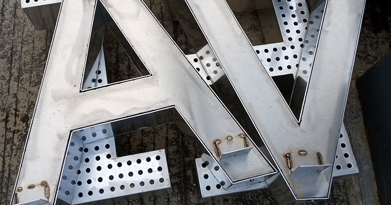 买家必读:选购楼顶大字时怎么货比三家?比什么? 买家必读:选购楼顶大字时怎么货比三家?比什么?