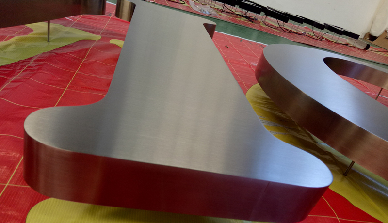 浅谈标识设计制作过程中常用6种原材料的特性与选用原则 浅谈标识设计制作过程中常用6种原材料的特性与选用原则