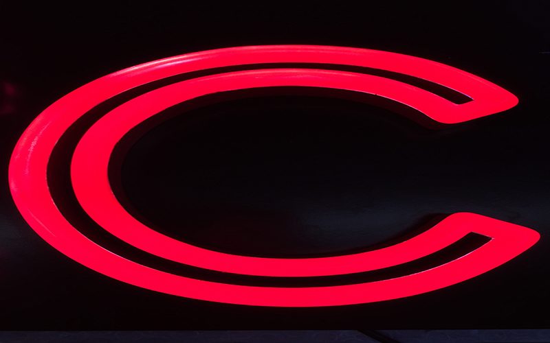 商业型建筑物楼顶发光字有什么作用? 商业型建筑物楼顶发光字有什么作用?