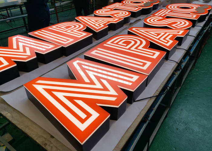 无边框LED发光字