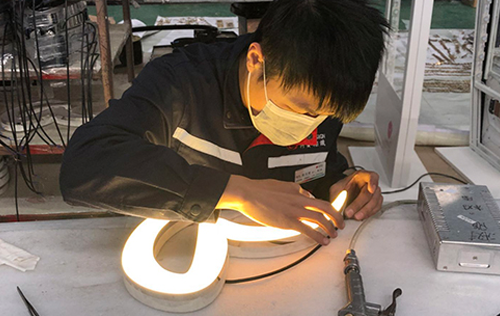 如何让LED发光字做到防水效果? 如何让LED发光字做到防水效果?