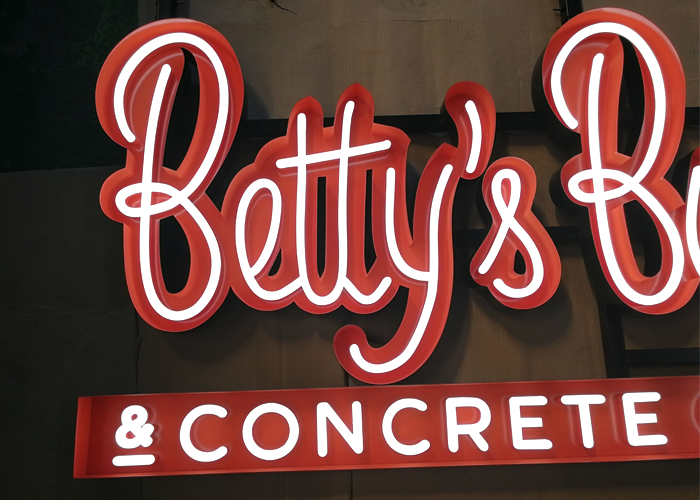 柯赛标识LED发光字厂家告诉你LED发光字的来历