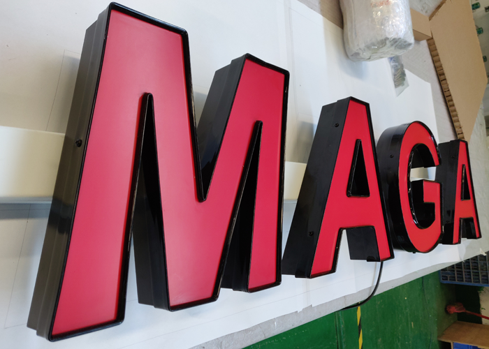 柯赛标识LED发光字厂家分享：LED发光字字体的选择技巧