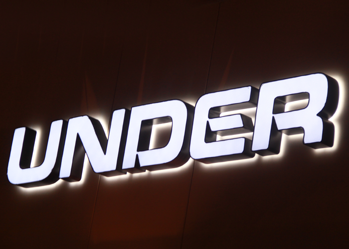 不锈钢发光字制作应注意的事项