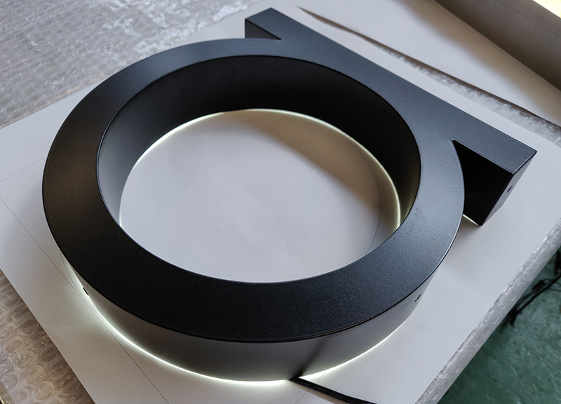 铁皮烤漆发光字制作材料的选择问题分析 铁皮烤漆发光字制作材料的选择问题分析