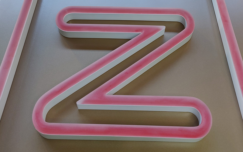 LED霓虹发光字的作用价值主要体现在哪几个方面？