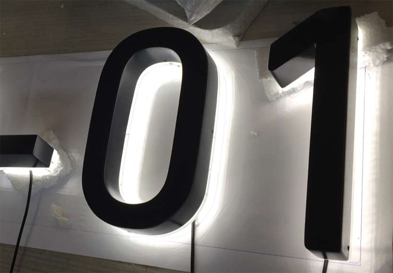 LED发光字广受市场欢迎的几个比较现实的理由