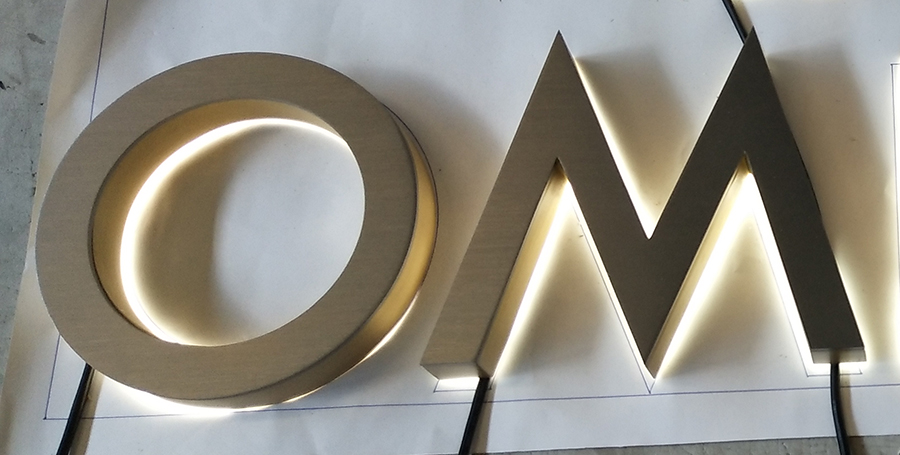 门头发光字的重要性和设计制作要求 门头发光字的重要性和设计制作要求