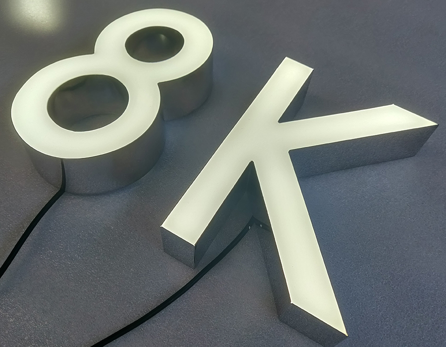 LED树脂发光字制作步骤与注意事项