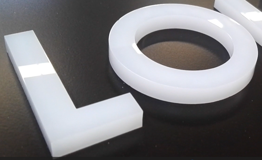 亚克力通体发光字设计制作的几个要求 亚克力通体发光字设计制作的几个要求