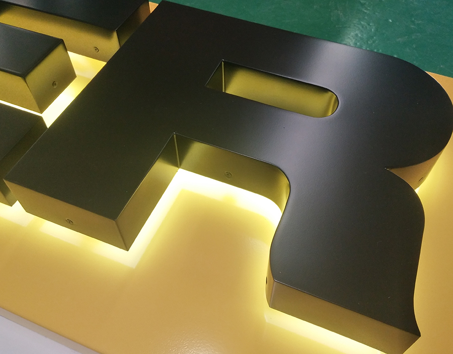 LED背发光字的5大特点和优点是什么? LED背发光字的5大特点和优点是什么?