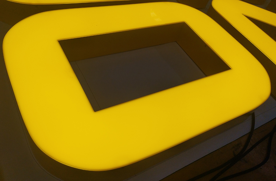 LED树脂发光字制作的主要步骤流程有哪些? LED树脂发光字制作的主要步骤流程有哪些?