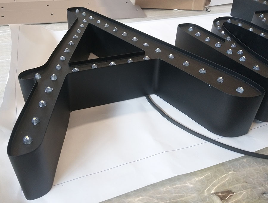 穿孔发光字制作步骤流程有哪些？