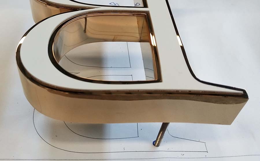 不锈钢发光字特征分析