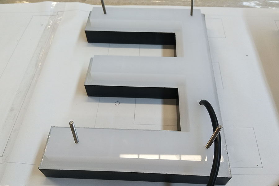 背发光字制作厂家常见的7个步骤流程