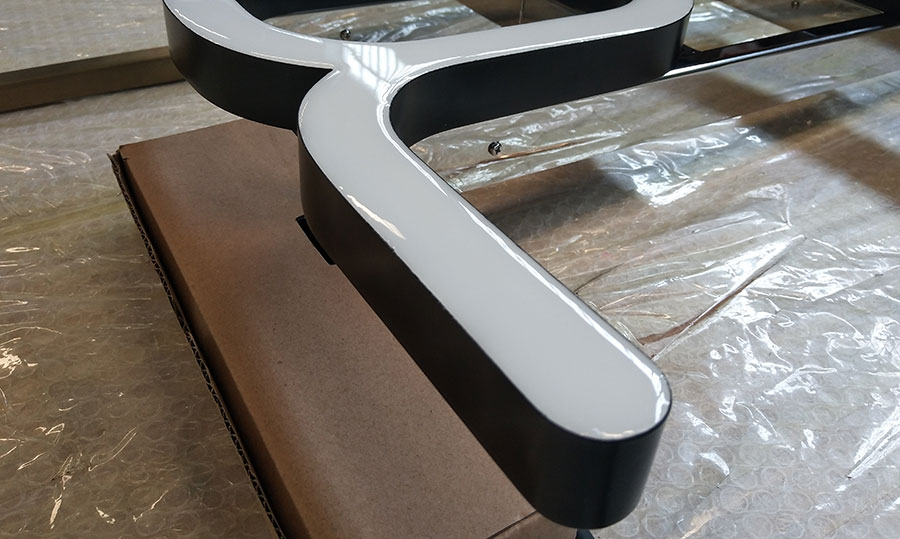 树脂发光字的优点和缺点全解析