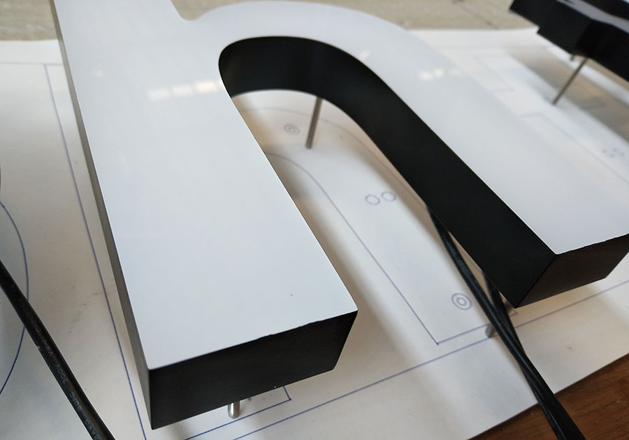 亚克力发光字用到的亚克力到底是什么？