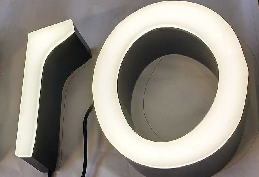 无边框发光字制作过程