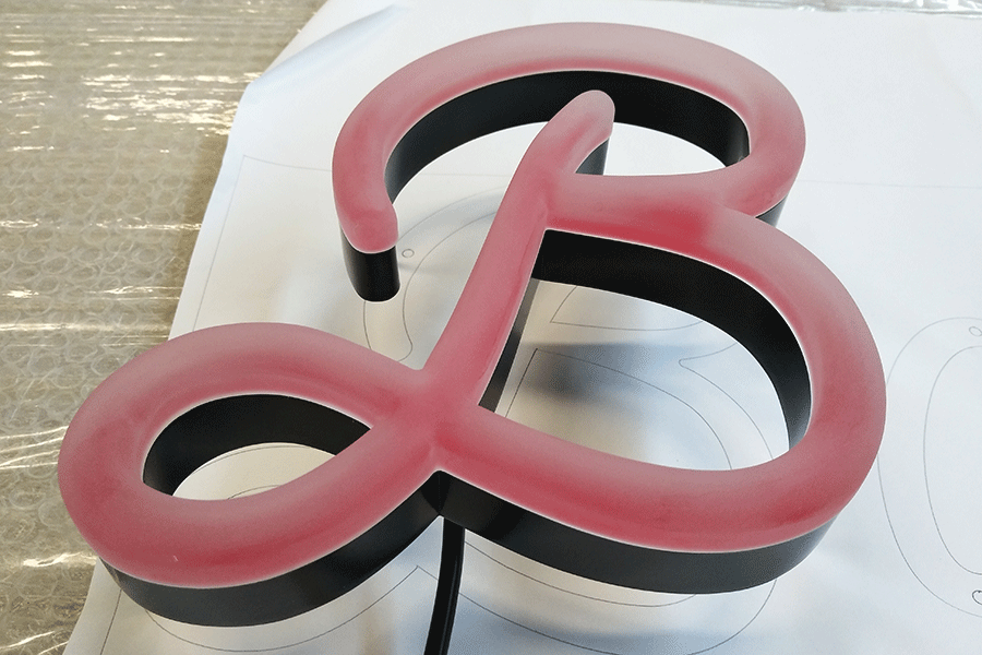 适合中高端商业场合的4种精品广告字 适合中高端商业场合的4种精品广告字