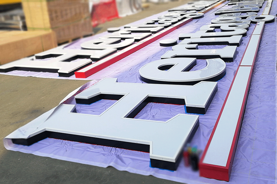 楼顶发光字标识工程如何计算价格? 楼顶发光字标识工程如何计算价格?