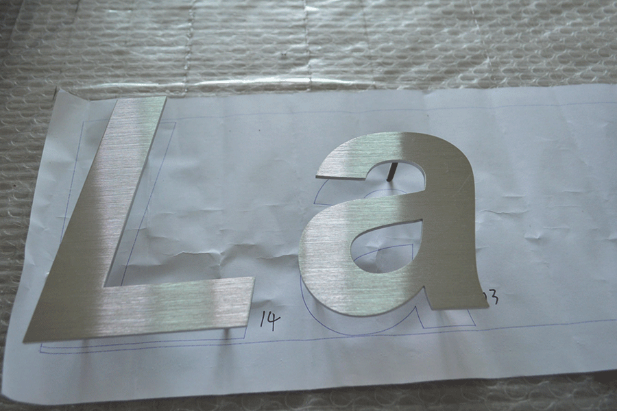 不锈钢发光字有哪些典型应用? 不锈钢发光字有哪些典型应用?