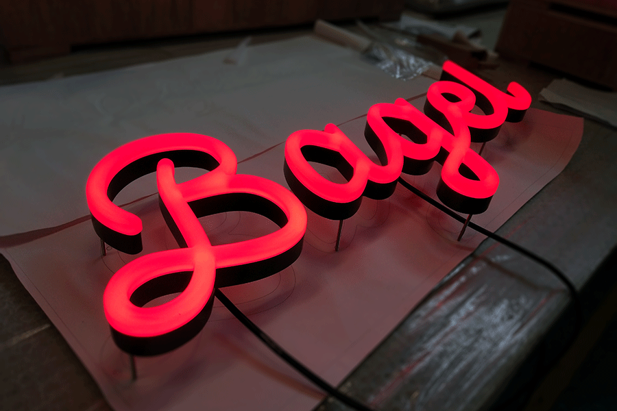 仿霓虹字发光标识定制有哪些注意事项？