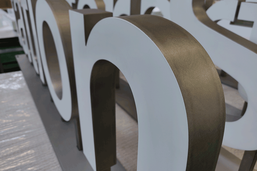 设计制作金属发光字有什么特征? 设计制作金属发光字有什么特征?