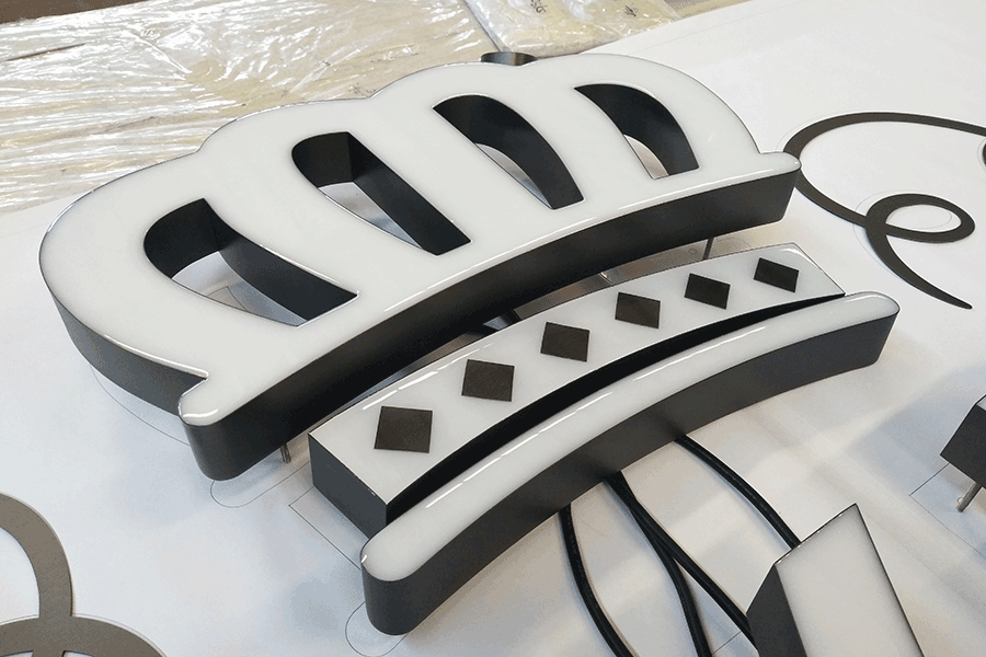 定制树脂字发光标识牌有哪些优点？