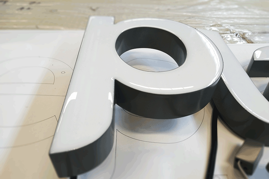 设计制作树脂字发光标识牌有哪些工艺流程? 设计制作树脂字发光标识牌有哪些工艺流程?