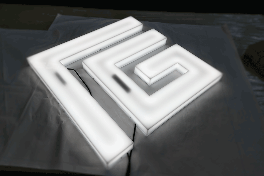 定制LED门头发光字如何设计才好看？