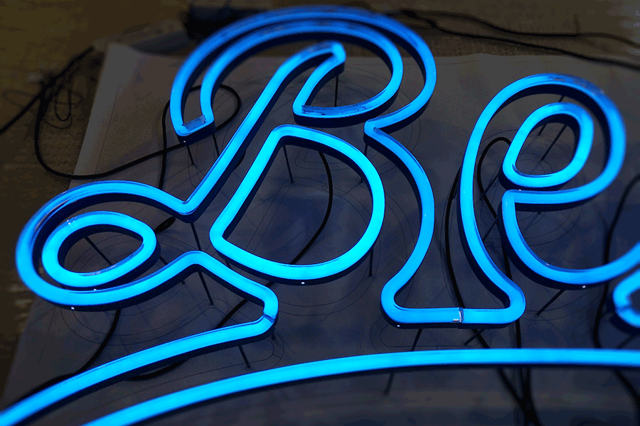 定制LED霓虹灯字标识标牌有哪些流程步骤？