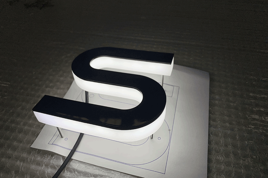 LED背发光字标识标牌制作有哪些优势? LED背发光字标识标牌制作有哪些优势?