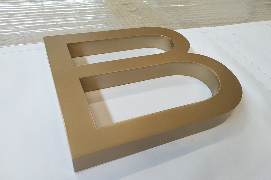 定制实心字标识标牌有什么特色？