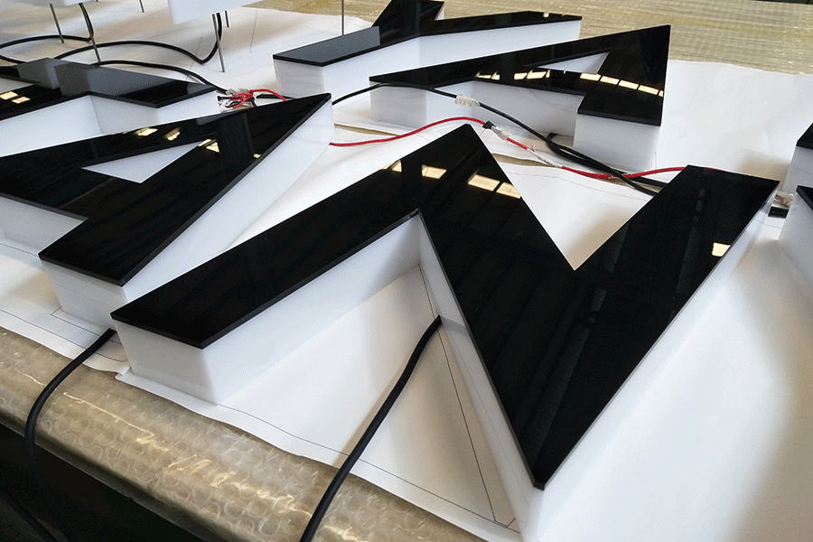 定制LED全亚克力字有什么特征? 定制LED全亚克力字有什么特征?