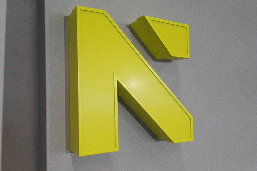 天地盖字发光标识牌制作有什么特征? 天地盖字发光标识牌制作有什么特征?