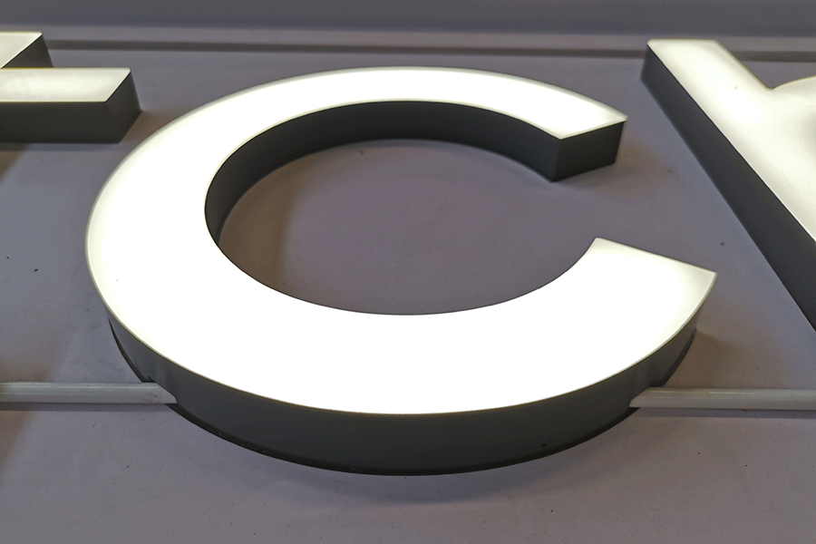 迷你字发光标识牌设计制作有哪些优点？