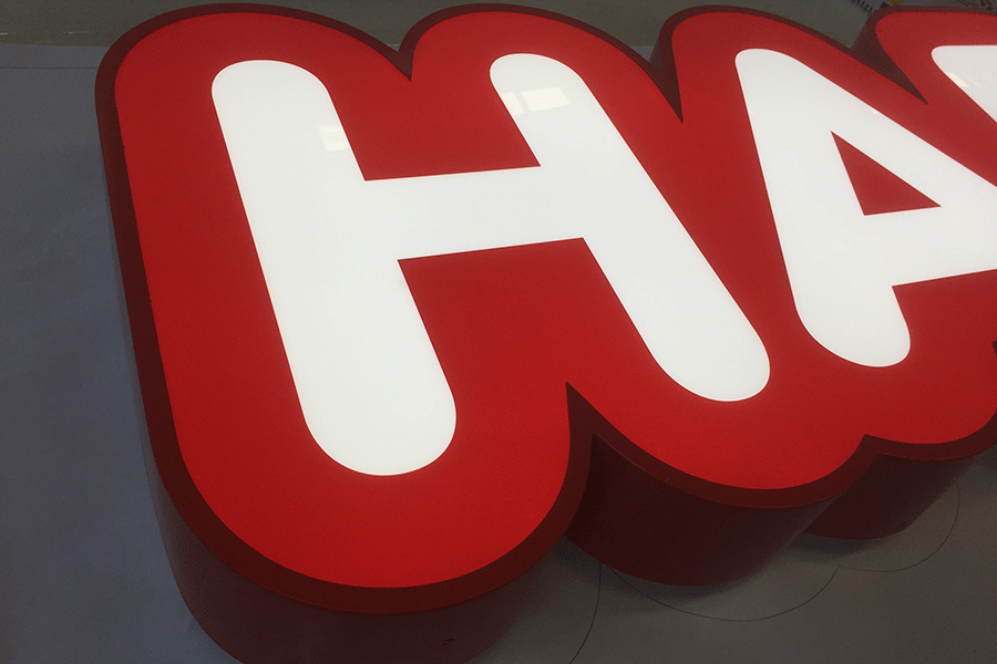 镂空发光字标识标牌制作有什么优点？