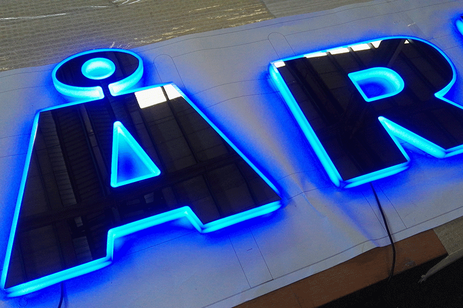 镜钢金属字标识牌制作有什么特征？