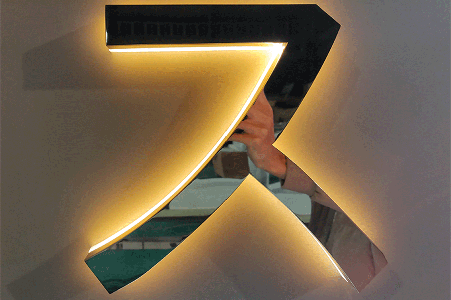 镜钢字标识标牌制作有哪些优点？