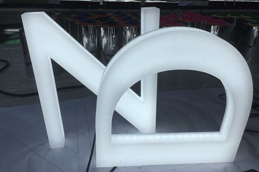 迷你字发光标识牌设计制作有哪些特点？