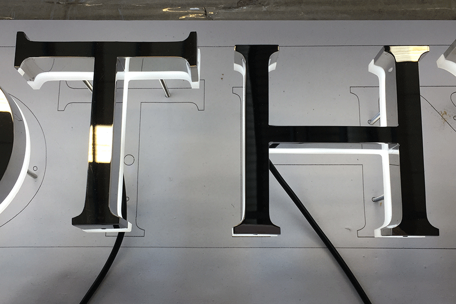 LED背发光字标识标牌制作有哪些特点？