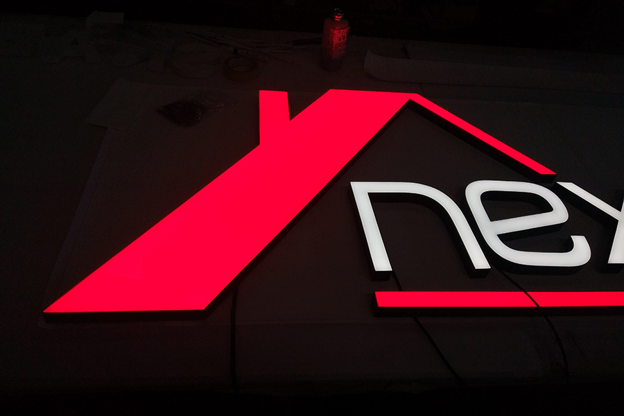 LED树脂字发光标识牌设计制作有哪些特征？