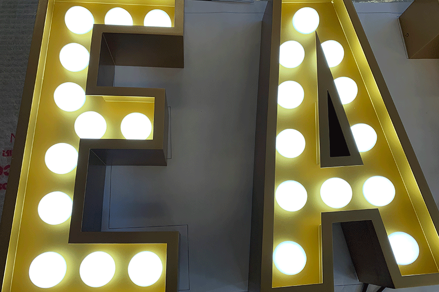 球泡发光字标识标牌制作有哪些特点？