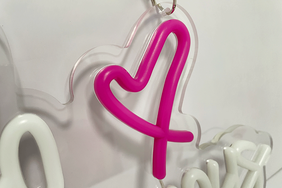 仿霓虹发光字发光标识制作有什么特点？